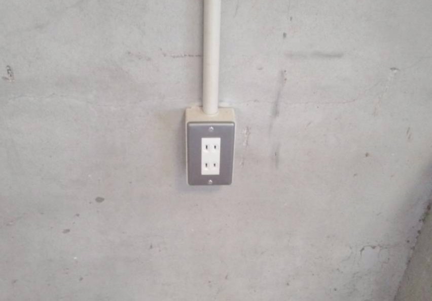 飲食店 分電盤交換・コンセント増設